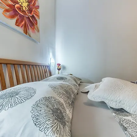 Apartment Sunny Vesna *