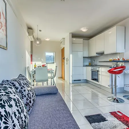 Apartment Sunny Vesna
